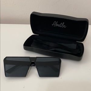 NEW NEVER WORN Black Square Sunglasses
